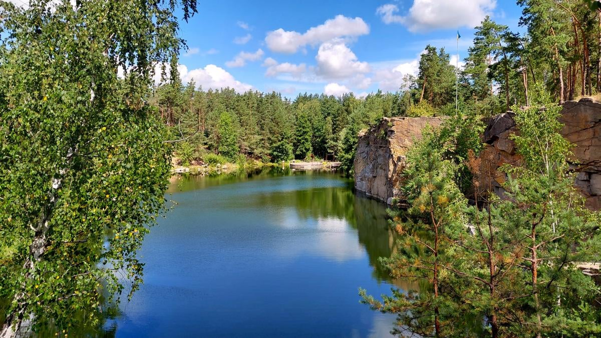 Мальовничий Коростишівський каньйон: головне – не доїхати туди, а потім звідти вибратися
