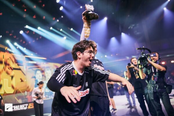 FUT з двома українцями вийшли у півфінал Esports World Cup 2026 з CS2