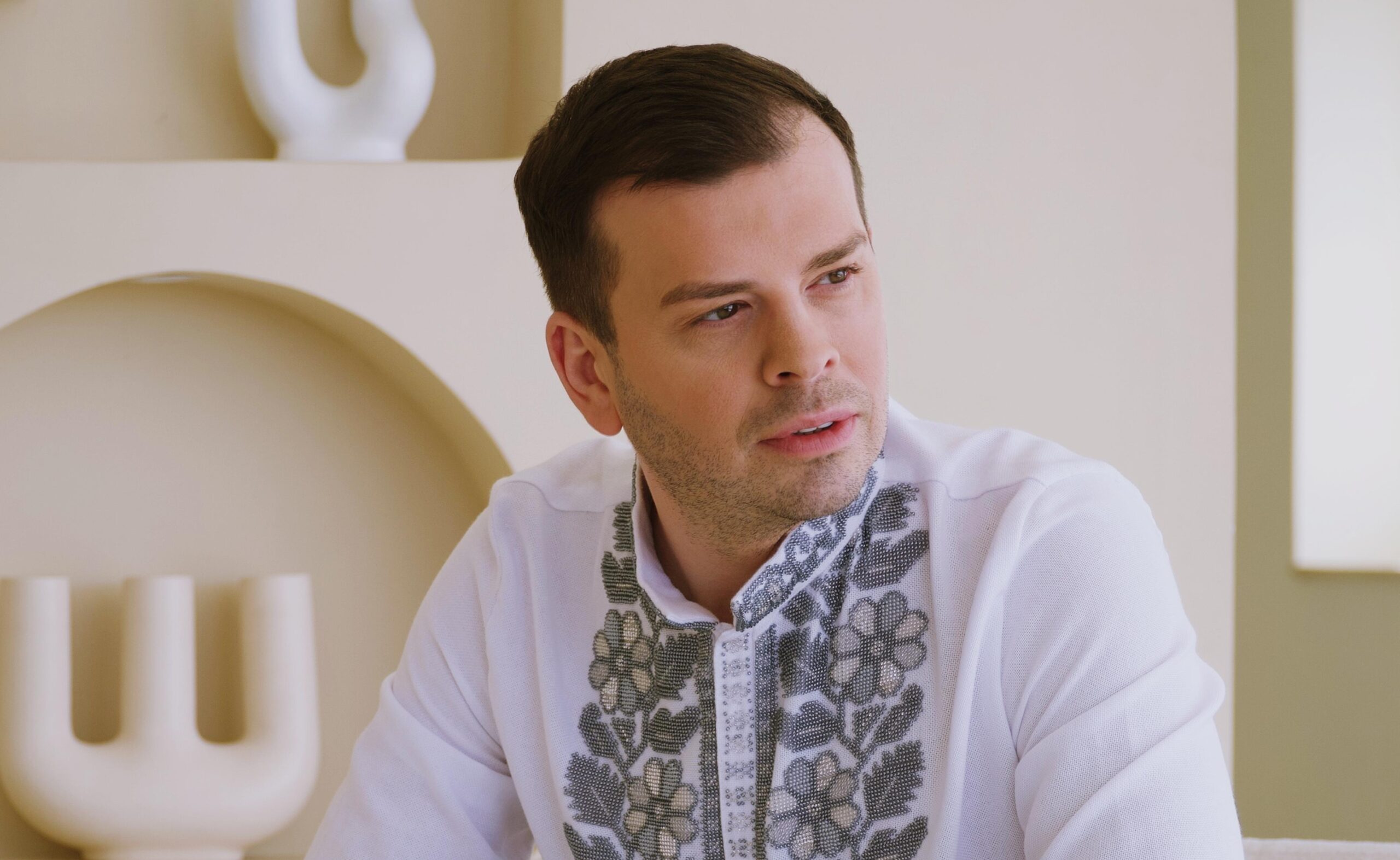 «Скільки буду жити — прославлятиму наш край»: Андрій Князь через 18 років дав нове життя пісні «Моя країна»