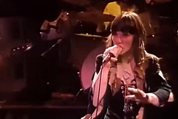 Хіт 1977 року з’явився після гучного скандалу і став легендою рок-музики